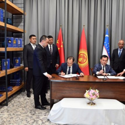 Железная дорога Китай — Кыргызстан — Узбекистан. Соглашение подписано