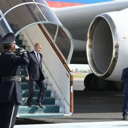 Путин Самаркандга келди