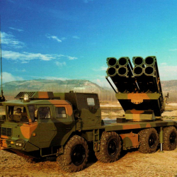 ВИДЕО - Таджикская сторона использует реактивные системы залпового огня