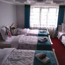 Ош шаарында Баткен облусунун эвакуацияланган 447 тургуну жайгаштырылды