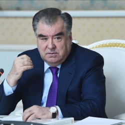 Рахмоновские игрушки - Asianews