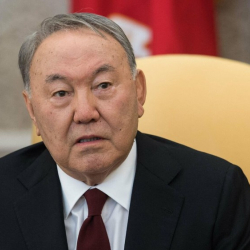 Как Нурсултан Назарбаев отнесся к переименованию столицы Казахстана?