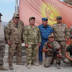 Октябрь Урмамбетов Баткендеги “Головной” суу бөлүштүргүчүнө барды