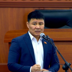 ВИДЕО - Тазабек Икрамов: «Баткенге топтолгон 500 миллиондун 5 тыйыны да жеткен эмес»