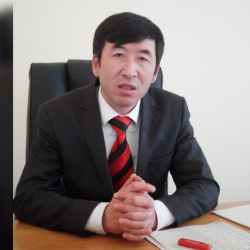 Төлөгөн Келдибаев: «Баткендеги кол салуудан каза болгон аскерлердин карыздарын кечиш керек»