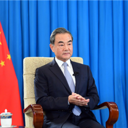 Кытай Кошмо Штаттары менен мамилесин сынга алды