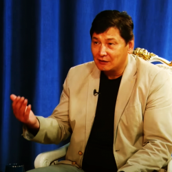 ВИДЕО – Омурбек Сатаев: Кыргызстан рискует лишиться звания «островка демократии» в ЦА