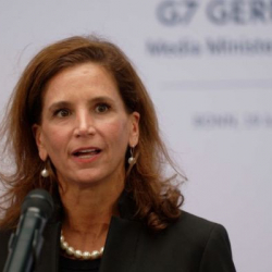 В Кыргызстан приедет и. о. помощника госсекретаря США