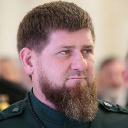 Кремль Кадыровдун өзөктүк курал боюнча сунушуна жооп кайтарды