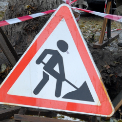 ВИДЕО - Бишкекте ысык суу түтүгү жарылды