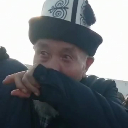 ВИДЕО - Аксакал, у которого украли деньги, решил заняться благотворительностью