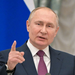 Путин Орусиянын Украинага өзөктүк сокку уруу ыктымалдыгы тууралуу айтты