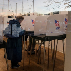 АКШдагы шайлоонун алгачкы жыйынтыктары жарыяланды