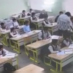 ВИДЕО - В Бухаре учительница начальных классов избила весь класс во время урока