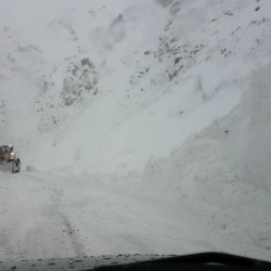 Шашылыш билдирүү! Кар көчкү түшүү коркунучу бар!