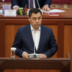 ВИДЕО - Садыр Жапаров Кемпир-Абадка каршы чыккандарга жооп берди