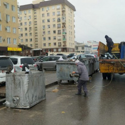 Бишкекте кошумча таштанды челектери орнотулууда