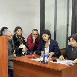 Сот Азиза Абдрасуловага айып салды