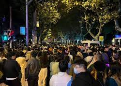 ВИДЕО - Массовые протесты против антиковидных мер прошли в Китае