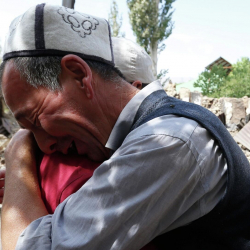 Чек ара чырында жабыркаган тургундардын дээрлик 20 миллион сомдук насыясы кечилди