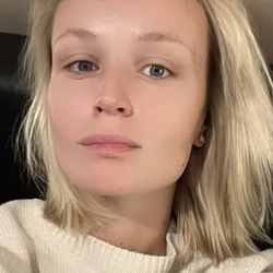 Полина Гагарина показала лицо без макияжа на новом фото