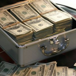 Дүйнөдөгү эң бай адам өзгөрдү