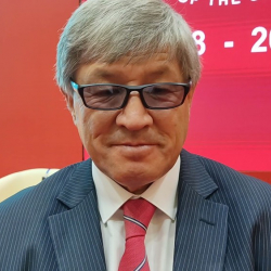 Ректор Мамашарип Чотонов 54 жашында дүйнө салды