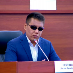 Бекешев вице-мэр Орунтаевдин билдирүүсүнөн кийин Бишкек шаарынын мэрине кайрылды
