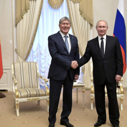 Алмазбек Атамбаевдин камактан чыгуусуна Кремль кызыкдарбы?