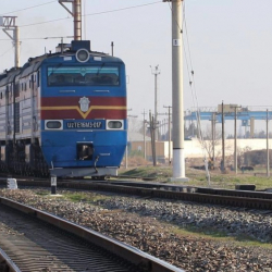 Узбекистан отправил в Европу первый товарный поезд в обход России