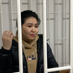 Орозайым Нарматованын жүрөгү ооруп жатат, анын абакта болуусу кооптуу