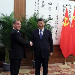 Песков Путиндин Медведев Си Цзиньпинге тапшырган кайрылуусунун мазмунун ачыктады