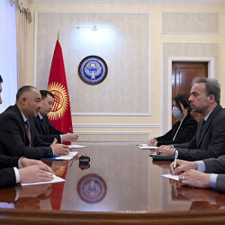 Нурланбек Шакиев принял генсека ТюркПА Мехмета Сурейя Эра