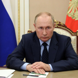 Путин Украинадагы жаңжалды качан токтотоорун айтты