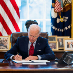 Байден подписал оборонный бюджет на сумму $847 млрд