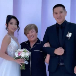 Бишкектеги мейманканалардын биринде Медет Садыркуловдун кызынын үйлөнүү тою өтүп жатат