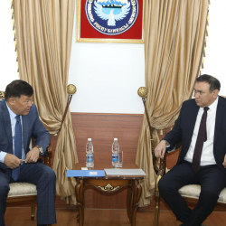 МИД КР просит Казахстан упростить правила пребывания в стране для кыргызстанцев