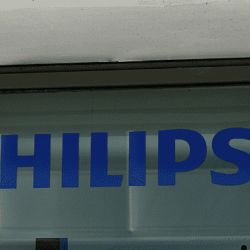 Philips уволит шесть тысяч сотрудников