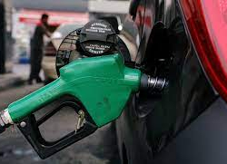 За продажей бензина налоговики будут наблюдать онлайн