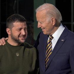 Байден менен Зеленскийдин жакында Польшада жолугушусу күтүлүүдө