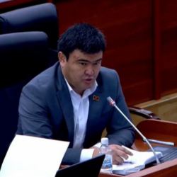 Дети и ученики мерзнут. Одной из школ Сузакского района нужен капитальный ремонт