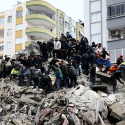 Түркиядагы жер титирөөдөн каза болгондордун саны тууралуу акыркы маалымат