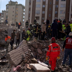 Түркияда жер титирөөдөн каза болгондордун саны 12 миңден ашты