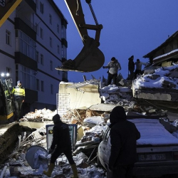 В Турции и Сирии снова произошли землетрясения силой более 5