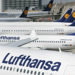 Германияда аэропорттор иш таштап баштады