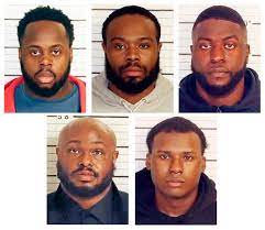 Пятеро бывших полицейских Мемфиса не признали себя виновными в смерти афроамериканца Тайра Николса