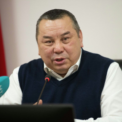 Балбак Түлөбаев: 