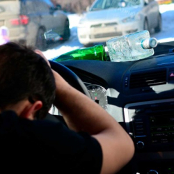 Мас айдоочулар 3 жылга чейин унаа башкара албайт. Жаңы эрежелер