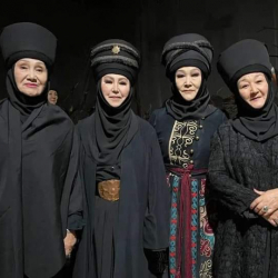 Актрисаларга элдин каргышы: Кара элечек тарыхта болгон эмес, жамандык кара башыңарга көрүнсүн!