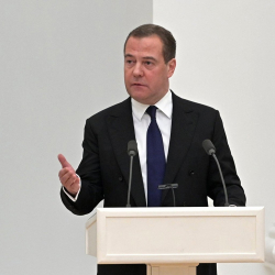 Медведев перечислил врагов России